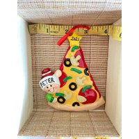 Liebt Pizza Personalisierte Benutzerdefinierte Weihnachtsverzierung von CustomOrnamentWorld