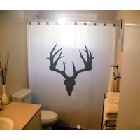 Hirsch Schädel Duschvorhang, Trophäe Jagd Geweih Badezimmerdekor. Extra Langer Stoff in 84 Und 96 Zoll Als Sonderanfertigung Erhältlich von CustomShowerCurtains