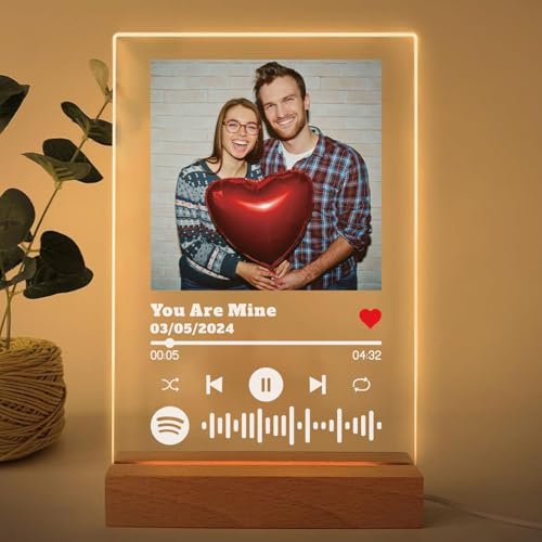 CustomizeFactory: Individuelle Acryltafel, personalisierte Acryl-Spotify-Plakette mit Lieblingsliedern und Fotos, Geschenk für Frauen und Männer, Spotify-Glasschild mit optionalen LED-Lichtern CustomizeFactory: Individuelle Acryltafel, personalisierte Acryl-Spotify-Plakette mit Lieblingsliedern und Fotos, Geschenk für Frauen und Männer, Spotify-Glasschild mit optionalen LED-Lichtern von CustomizeFactory