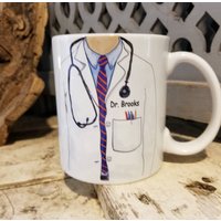 Personalisierte Reise Thermoskanne Oder Keramiktasse Für Arzt Heiße Kalte Flüssigkeiten, Einzigartiges Geschenk Arzt, Doppelwandiges Aluminium von CustomprintsbyLisa