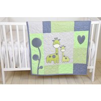 Baby Boy Decke, Giraffe-Dschungel-Quilt, Safari Kindergarten Bettwäsche, Gelb Grau Zimmerdekoration von Customquiltsbyeva