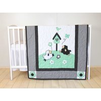 Baby Boy-Decke, Lamm Krippe Quilt, Bio Schaf-Decke, Mintgrün Schwarz Weiß Und Grau Bettwäsche von Customquiltsbyeva