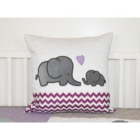 Elefant Kissen Dekorative Kinder Mädchen Kinderzimmer Dekor Lila Und Grau von Customquiltsbyeva