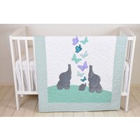 Mint-Baby-Decke, Petrol Lila Grau Krippe Bettwäsche, Elefant Quilt, Safari-Kindergarten von Customquiltsbyeva