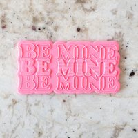 Be Mine Keks Popup Embosser Stempel & Cutter Fondant Kuchen Dekoration Icing Schablone Valentinstag von CutBakeStamp