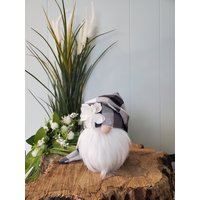 Blumenzwerg, Herbstzwerg, Frühlingszwerg, Streifenzwerg, Bauernhauszwerg, Sommerzwerg, Manteldekor von CuteCraftCreationsCA