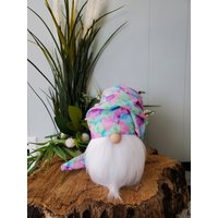 Regenbogen Herzen Gnom, Frühlingszwerg, Valentinsherz, Valentinsgeschenk, Regenbogenherz, Bauernhauszwerg, Manteldekor, Sommerzwerg Regenbogen Herzen Gnom, Frühlingszwerg, Valentinsherz, Valentinsgeschenk, Regenbogenherz, Bauernhauszwerg, Manteldekor, Sommerzwerg von CuteCraftCreationsCA