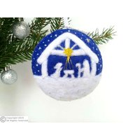Personalisierte Krippe Ornament Gestickter Name Babys 1.weihnachts Joseph Maria Jesus Weihnachtsschmuck Religiöse Geschenke Personalisierte Krippe Ornament Gestickter Name Babys 1.weihnachts Joseph Maria Jesus Weihnachtsschmuck Religiöse Geschenke von CuteThingsForSoul