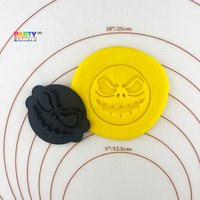 Gruselige Kürbis Gesicht Halloween Fondant Prägung Stempel Für Kekse, Kekse & Kuchen | Keks Stempel Party Gif von CutterAndStampFun