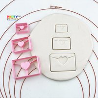 Liebesbrief Galentin Es Day Clay Cutter | Kuvert Mit Herzform Ausstecher Aus Fimo Keks & Fondant Valentinstag Ton von CutterAndStampFun