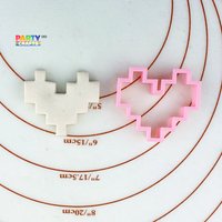 Mosaik Herz Valentinstag Ton Ausstecher | Mit Herzförmiger Polymer Clay Keks & Fondant Cutter Mosaik Herz Valentinstag Ton Ausstecher | Mit Herzförmiger Polymer Clay Keks & Fondant Cutter von CutterAndStampFun