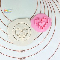 Mosaik Herz Valentinstag Ton Ausstecher | Mit Stempel, Prägung Glentines Cookie Stempel Valentinstagsstempel von CutterAndStampFun