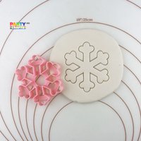 Schneeflocke Ausstecher | Weihnachtskeksschneider Im Weihnachtsmotiv von CutterAndStampFun