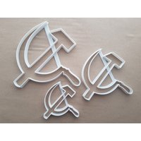 Sowjetunion Hammer Sichel Form Cookie Cutter Teig Keks Fondant Scharfe Schablone Udssr Kommunismus Symbol Zeichen Russland Sowjetunion Hammer Sichel Form Cookie Cutter Teig Keks Fondant Scharfe Schablone Udssr Kommunismus Symbol Zeichen Russland von CutterCraftUK