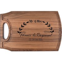 Holzschneidebrett, Schneidebrett, Personalisiertes Hochzeitsgeschenk - Brautgeschenk Geschenke Für Sie Handarbeit, Individuelles Paargeschenk von CuttingBoardCafe