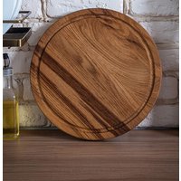 Teak Schneidebrett Rund - Hackblock Mit Saftrille Modernes Metzgerbrett Holz-Schneideblock von CuttingBoardCafe