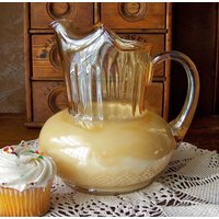 Vintage Goldener Glas Krug Mid-Century von CynthiasAttic