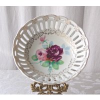 Vintage Retikulierte Schale Handbemalte Rosen von CynthiasAttic