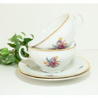 Vintage Teetasse Und Untertasse Set Von Zwei Extra Large von CynthiasAttic