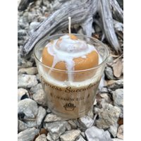 Cinnamon Roll Candle- Food Candle-Fake Food-Food Candle-Cinnamon & Icing- Zimtrolle-Förmige Wachs- 11Oz Kerze - Zimtduft von CypressSucculents