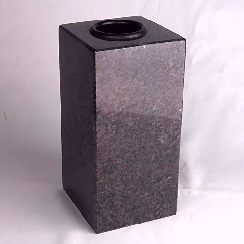 designgrab Cube-medium Designer Grabvase aus Granit Orion von D4G Design4Grab