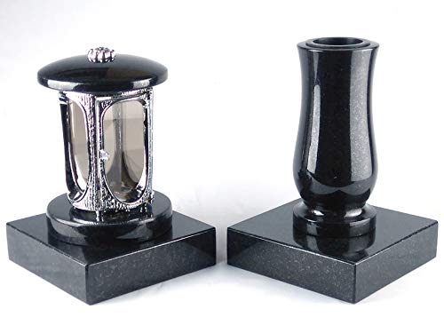 designgrab Grablampe aus verchromtem Aluminium und Grabvase und 2 Stück Sockel eckig in Granit Schwedisch Black von D4G Design4Grab