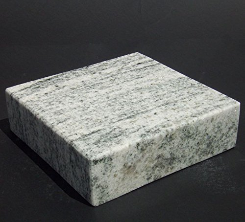 designgrab Lampen- und Vasensockel eckig 20x20x5 cm aus Granit Viscont White für Grabvase oder Grablampe von D4G Design4Grab