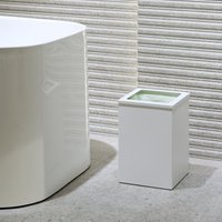 Weißer Moderner Badezimmerkorb Della, Badezimmer Müllkorb, Mülleimer, Mülleimer von DABSTORY