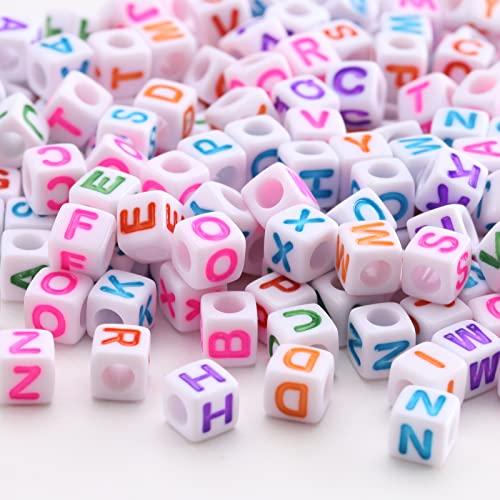 DAHI buchstabenperlen ca. 400stk perlen acryl 8x8mm gemischte weiß perlen mit bunt Buchstaben würfelperlen für Schmuck Basteln (bunt buchstaben/8x8mm) von DAHI