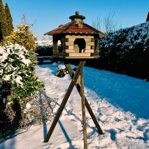 DARLUX Vogelfutterhaus XL Sechseck Vogelhaus + Ständer Futterstelle Braun/Rot DARLUX Vogelfutterhaus XL Sechseck Vogelhaus + Ständer Futterstelle Braun/Rot von DARLUX