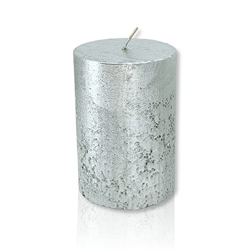 Kerze mit Schimmer - 10cm und 15cm hoch - silber, 10cm - 1 Stück Kerze mit Schimmer - 10cm und 15cm hoch - silber, 10cm - 1 Stück von DARO DEKO