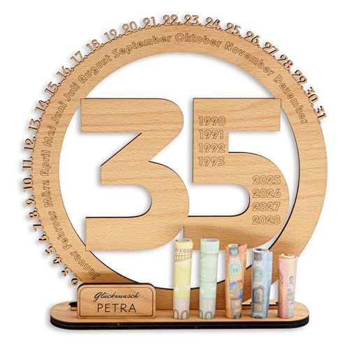 DARO Design - 35 Geburtstag Geschenk Frauen & Männer - Geldgeschenke Geburtstag 35 mit Ständer - Holz-Schild Gästebuch - 35 Geburtstag Deko - Personalisierbares Geschenk von DARO Design