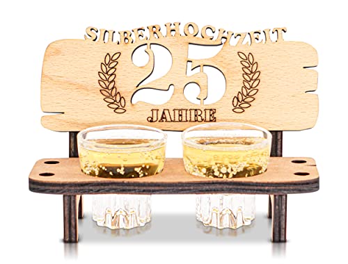 DARO Design - Schnapsbank 25. Hochzeitstag Silberhochzeit Geschenk Deko für Paare Männer Frauen aus Holz mit Gläsern von DARO Design