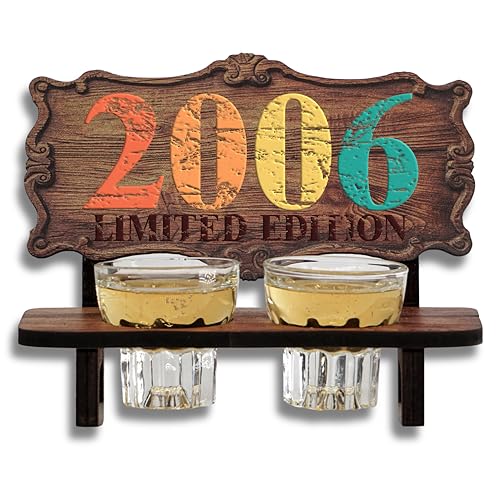 DARO Design - Schnapsbank Jahreszahl Geschenk zum 19. Geburtstag, Limited Edition Jahrgang 2006, Geburtstagsgeschenk Deko Vintage Retro Look lustige Geldgeschenke mit 2 Schnapsgläser, Geburtstagsdeko DARO Design - Schnapsbank Jahreszahl Geschenk zum 19. Geburtstag, Limited Edition Jahrgang 2006, Geburtstagsgeschenk Deko Vintage Retro Look lustige Geldgeschenke mit 2 Schnapsgläser, Geburtstagsdeko von DARO Design
