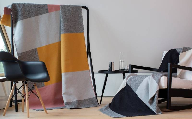 DAVID FUSSENEGGER Bettüberwurf Nova 'colorblock' 145 x 220 cm von DAVID FUSSENEGGER