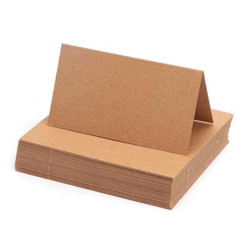 60 Stück Tischkarten Kraftpapier 9×10?cm – Blanko Platzkarten/Namenskarten zum Selbst Beschriften für Hochzeit, Geburtstag, Taufe, Feier 60 Stück Tischkarten Kraftpapier 9×10?cm – Blanko Platzkarten/Namenskarten zum Selbst Beschriften für Hochzeit, Geburtstag, Taufe, Feier von DAWRIS