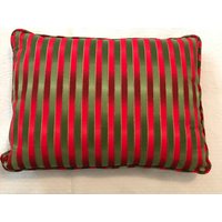 Dekokissen - 30 X 40 cm Rot Und Grüner Satin-Look von DBSTITCHESCrafts