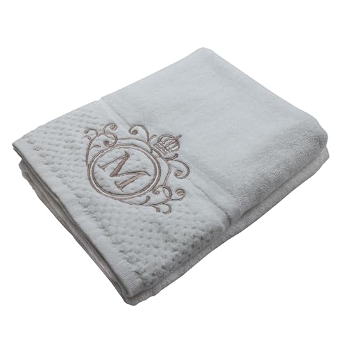 DC DECORATORE HOME & STYLE Luxus Handtuch mit Bestickung - Initialen - Personalisiert - Baumwolle - Elegant - Dusch- und Badetuch - Frottee - Geschenkidee Hochzeit Jubiläum - 70x140cm – Weiß von DC DECORATORE HOME & STYLE