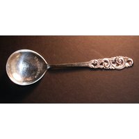 830Er Silber Brodrene Mylius Servierlöffel Im Tele Muster 830Er Silber Brodrene Mylius Servierlöffel Im Tele Muster von DCSILVERSHOP