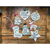 Personalisierte Babys Erstes 1. Weihnachten 2025 Baumdekoration Handgemachte Rentier Stern Spielerei Schneemann Ornament Festliche Plakette Zeichen von DDJcrafts1