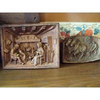 Satz Von 2 „Bauernszenen"-Gemälden Aus Harz Den 70Er Jahren von DECOETCOLLECTION