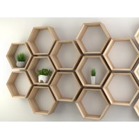Sechseckiges Regal Im 6Er-Pack Sechseckiges Regal Im 6Er-Pack von DEKAFurniture