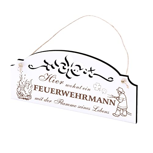 Schild Hier wohnt ein Feuerwehrmann mit der Flamme seines Lebens - mit Ornamenten 20 x10 cm von DEKO-LANDO