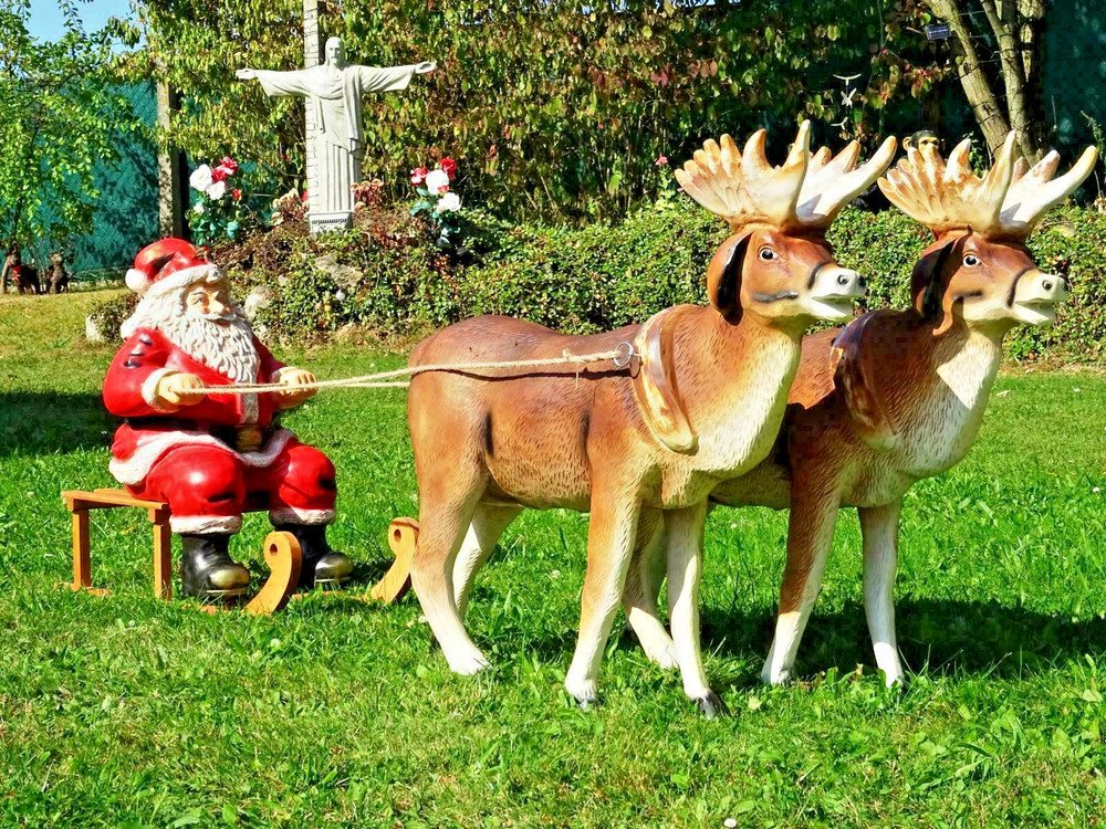 DEKO VERTRIEB BAYERN Weihnachtsfigur XXL 2x Rentier+Schlitten+Weihnachtsmann WEIHNACHTSDEKO Santa-Gespann von DEKO VERTRIEB BAYERN