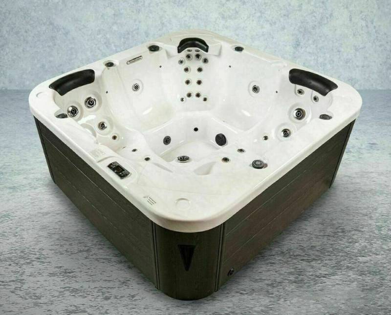 DEKO VERTRIEB BAYERN Whirlpool XXL Luxus SPA LED Whirlpool SET 215x215 Farblicht Outdoor+Indoor Pool von DEKO VERTRIEB BAYERN