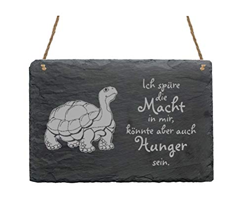 Schildkröte Schild graviert Spruch - Ich spüre die Macht in mir - Schiefertafel Turtle 22x16cm | Dekolando von DEKOLANDO