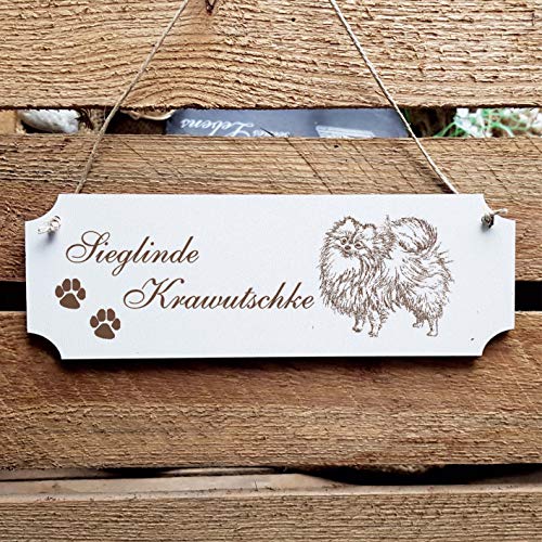 Schild Hund « Zwergspitz » Türschild mit persönlicher Wunschgravur und Motiv - Größe ca. 20 x 6,7 x 0,5 cm - Shabby Dekoration Namensschild Name - Hunde Spitz Schild Hund « Zwergspitz » Türschild mit persönlicher Wunschgravur und Motiv - Größe ca. 20 x 6,7 x 0,5 cm - Shabby Dekoration Namensschild Name - Hunde Spitz von DEKOLANDO