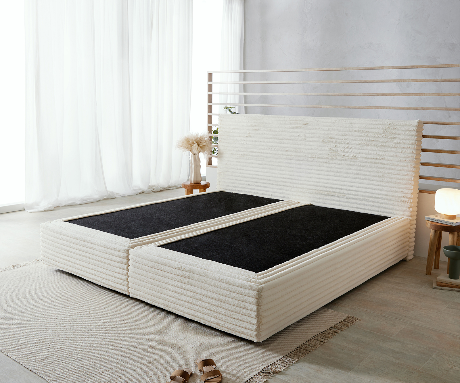 Boxspringgestell Dream-Well Plüsch-Cord Beige 200x200 cm von DELIFE