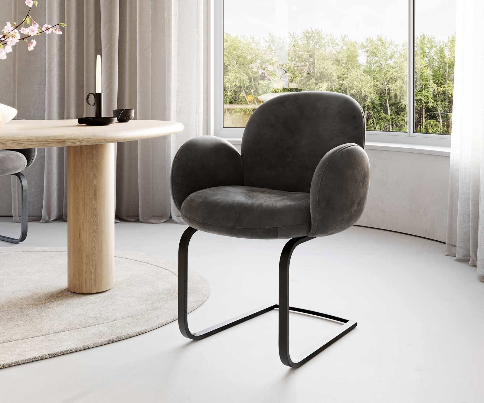 Freischwinger Nube-Flex mit Armlehnen Mikrofaser Anthrazit Vintage Freischwinger flach Schwarz Taschenfederkern Freischwinger Nube-Flex mit Armlehnen Mikrofaser Anthrazit Vintage Freischwinger flach Schwarz Taschenfederkern von DELIFE