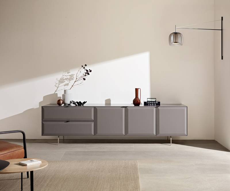 Lowboard Marellia 220 cm Grau 3 Türen 2 Schubfächer Winkelfuß Edelstahl von DELIFE